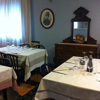 Hotel Palazzo Paradiso Meduna di Livenza 3*,